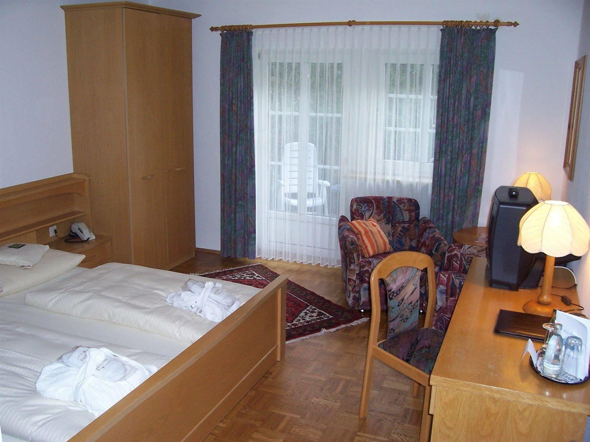 מלנטה Hotel Weisser Hof מראה חיצוני תמונה